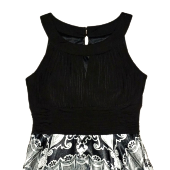 Signature Black White Halter Handkerchief Silk Dress - Picture 4 of 6